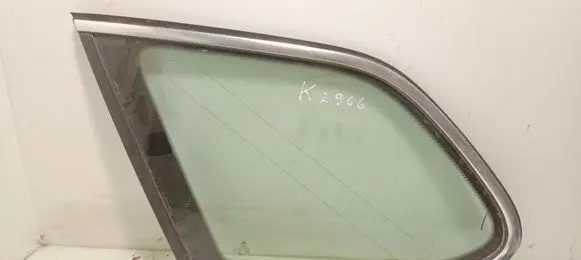 Volkswagen Golf VI Rear side window AS2