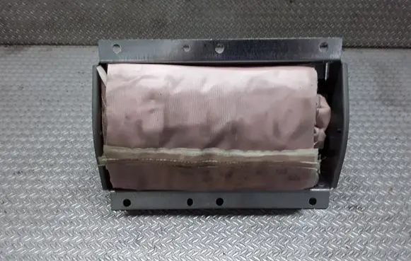 Volvo V70 Passenger airbag 9191928