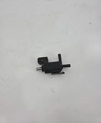 Volvo XC90 Turbo solenoid valve 30670448