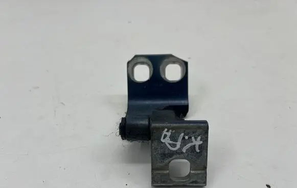 Jeep Cherokee Front door lower hinge 19795C