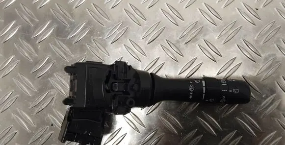 Toyota Verso Wiper control stalk 17F525 05210