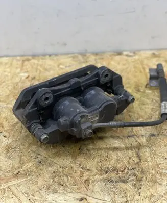Ford Mustang VI Front brake caliper 2B294 JR332078FA