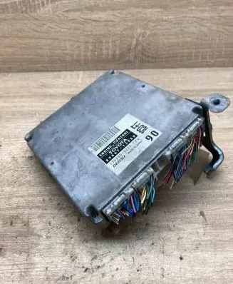 Toyota Corolla Verso E121 Engine control unit/module ECU 8966113060 1758005211