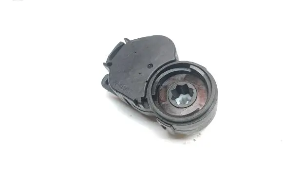 Renault Espace V (RFC) Air flap motor/actuator T37221B 2008151B