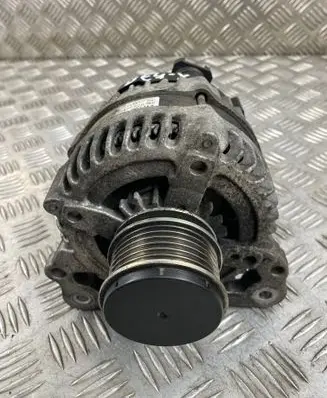Volkswagen Tiguan Generator/alternator 03L903024