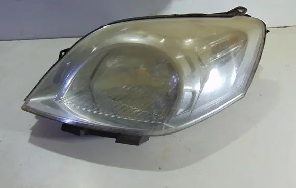 Peugeot Bipper Headlight/headlamp 1353198080