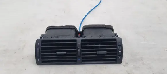 BMW 5 E39 Dash center air vent grill 8361895 8363199 8391179