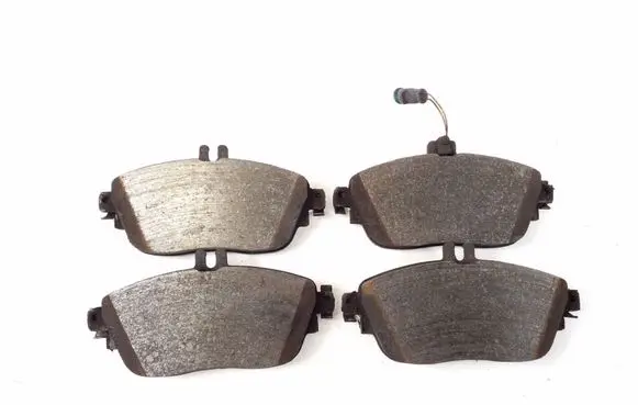 Infiniti Q30 Brake pads (front) 410605DA0B