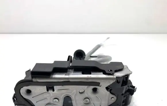 Skoda Octavia Mk4 Front door lock 5TA837016E