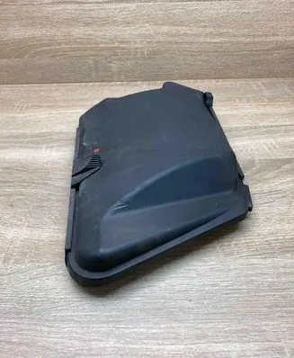 Mercedes-Benz E W211 Fuse box cover A2115400182