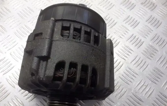Renault Megane II Generator/alternator 8200410674