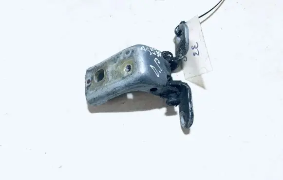 Ford Mondeo Mk III Rear door lower hinge 93bbf26807al 93bb-f26807-al