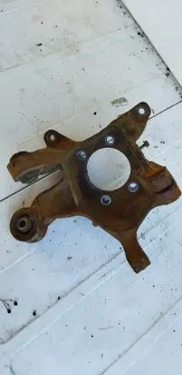 Subaru Outback (BS) Rear wheel hub spindle/knuckle 