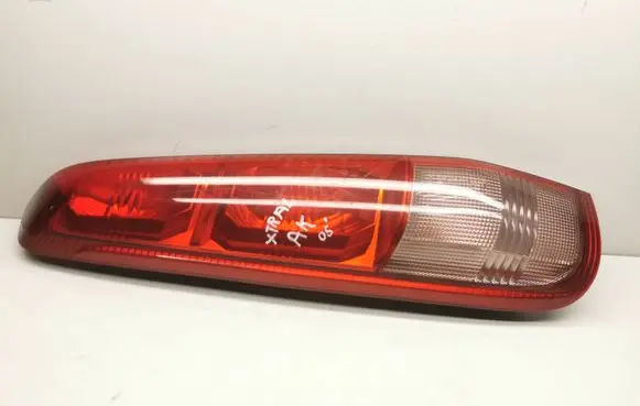 Nissan X-Trail T30 Rear/tail lights B46L