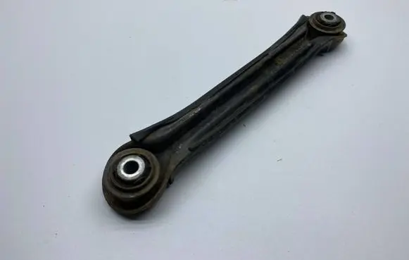 Mercedes-Benz C W203 Rear upper control arm/wishbone