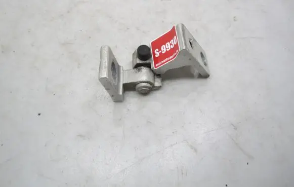 Volkswagen Sharan Front door lower hinge 7N0831402 A046574