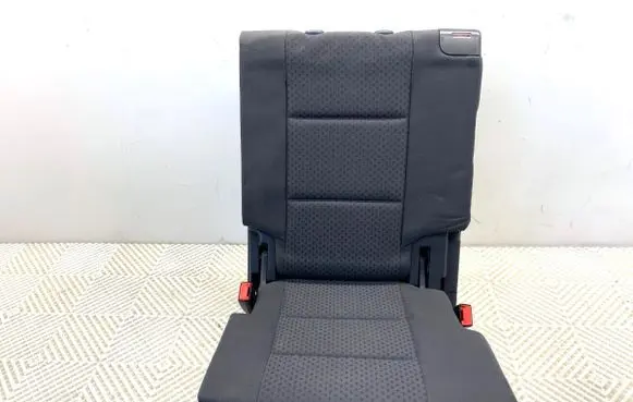 Volkswagen Touran I Rear seat 