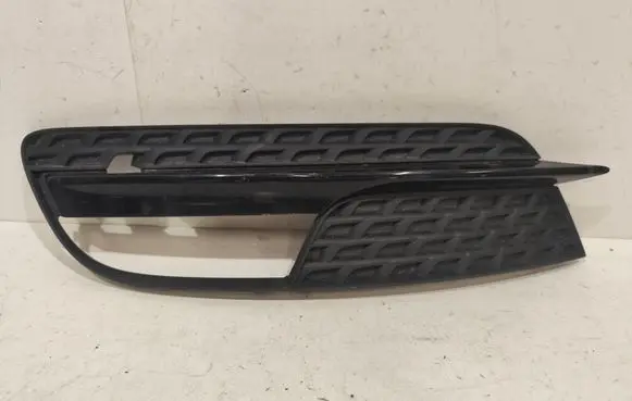 Audi A4 S4 B8 8K Front fog light trim/grill 8T0807681H