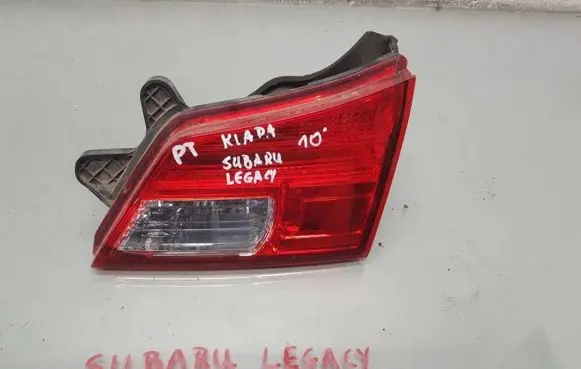 Subaru Legacy Tailgate rear/tail lights