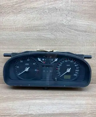 Renault Laguna II Speedometer (instrument cluster) 8200170297 5514000062