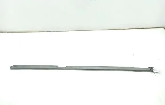 Mercedes-Benz COMPAKT W115 Front sill trim cover