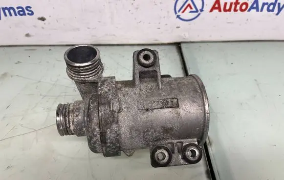 BMW X3 F25 Water pump 8635089 11518635089