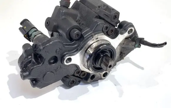 Citroen DS4 Fuel injection high pressure pump 9687959180