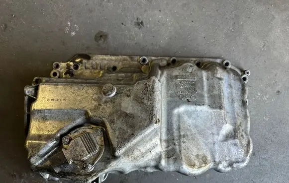 BMW 3 F30 F35 F31 Oil sump 7812360
