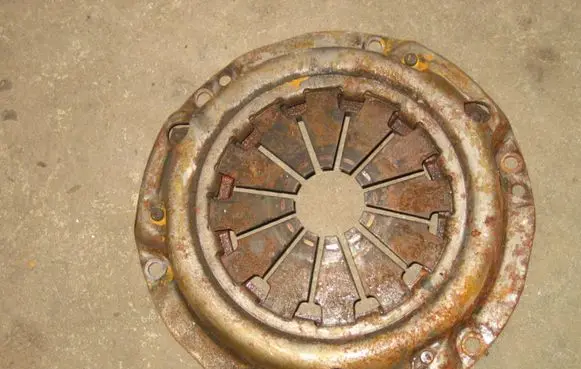 Suzuki Swift I Pressure plate 