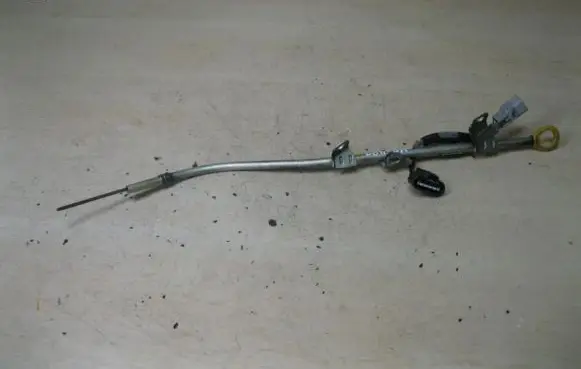 Toyota Avensis T270 Oil level dip stick VD5497