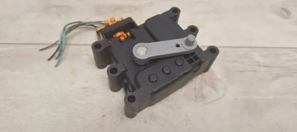Mazda CX-7 Air flap motor/actuator