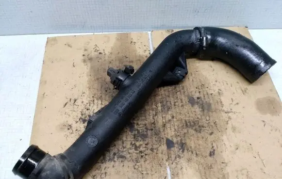 Volkswagen Golf III Intercooler hose/pipe 1H0145762AD 1H0145762AE 1H0145840N