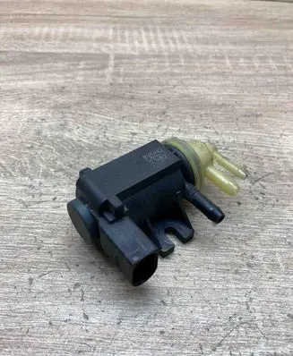 Volkswagen PASSAT B7 Turbo solenoid valve 1K0906627B