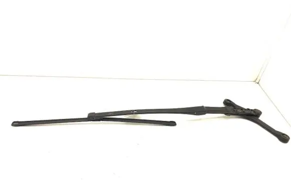 BMW 5 E39 Front wiper blade arm