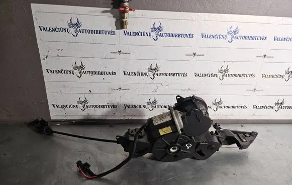 Peugeot 807 Sliding door motor assembly 16835852