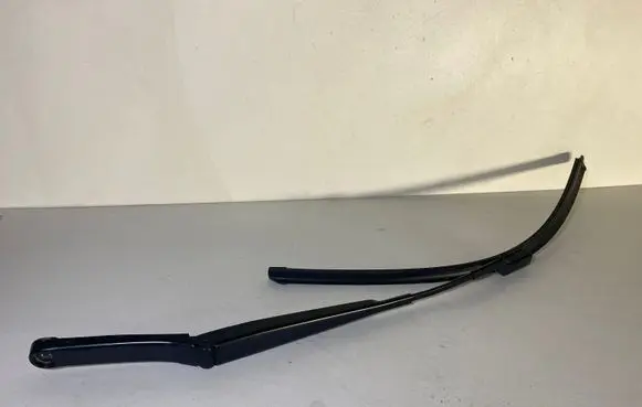 Volkswagen Golf VII Front wiper blade arm 5G1955409B