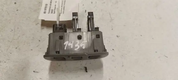 Opel Vivaro Central locking switch button