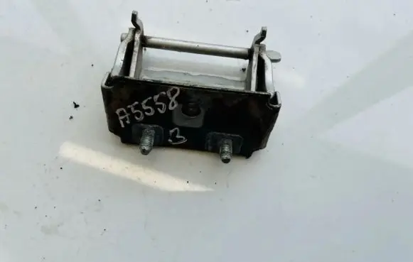 Ford Focus Tailgate/trunk/boot hinge