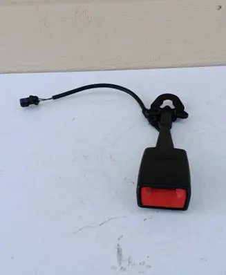 Audi A6 S6 C6 4F Front seatbelt buckle 8E0857755D