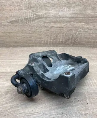 BMW X5 E53 A/C compressor mount bracket 7786708