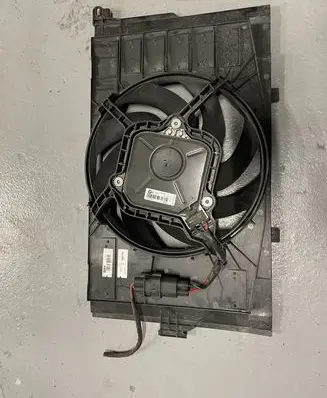 BMW i3 Air conditioning (A/C) fan (condenser) 864194803