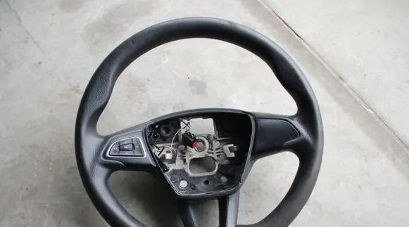 Ford Focus Steering wheel 120KM