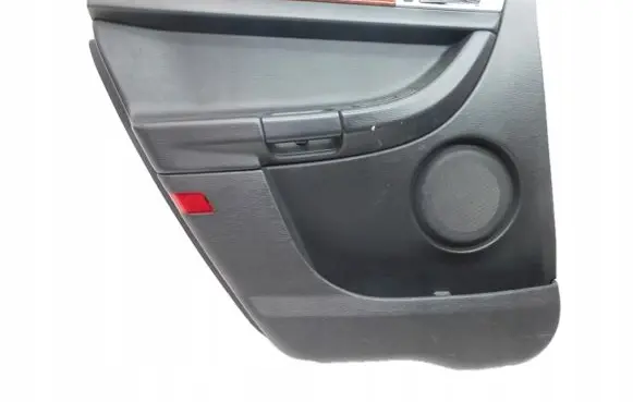 Chrysler Pacifica Rear door card panel trim