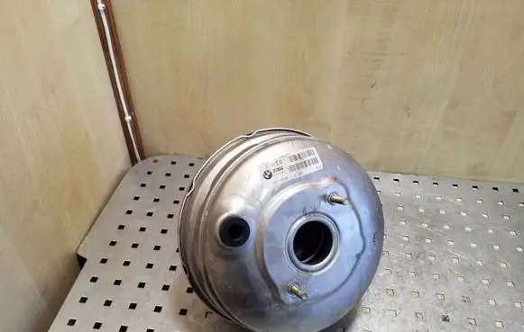 BMW 5 E60 E61 Brake booster 296765937051 LAC115THE