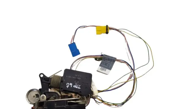 Mercedes-Benz Vaneo W414 Rear door lock A4147300335 456208001001
