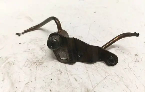 Audi A6 S6 C6 4F Oil fill pipe 