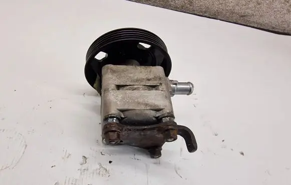 Volvo S80 Power steering pump