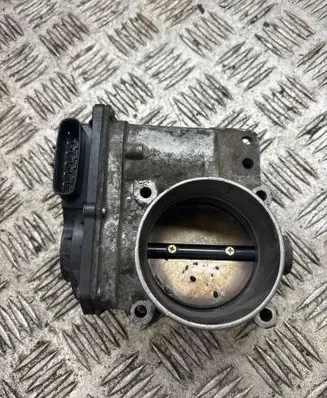 Volvo V50 Throttle valve 8677694 041109 11F090540