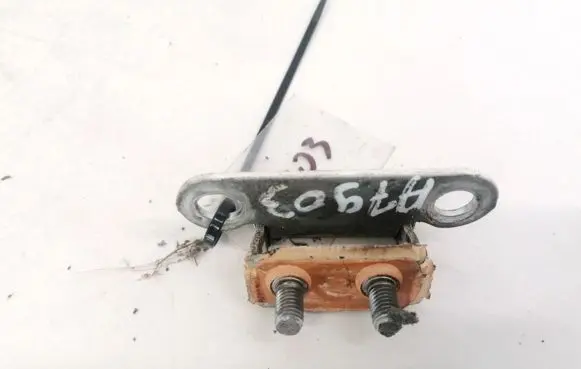 Toyota Verso Tailgate/trunk/boot hinge