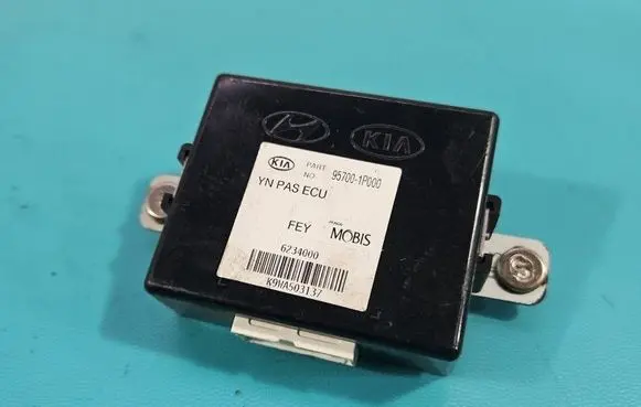 KIA Venga Parking PDC control unit/module 957001P000 IMPRK1597580
